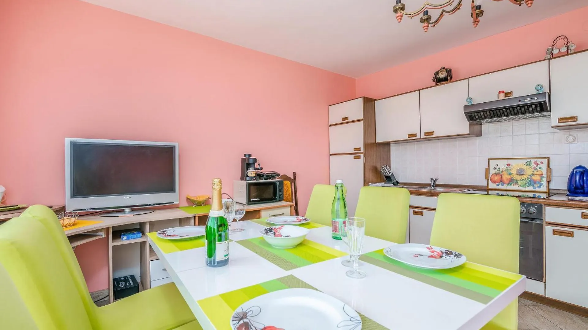 2 Bedroom Stunning Apartment In Krk Krk Town