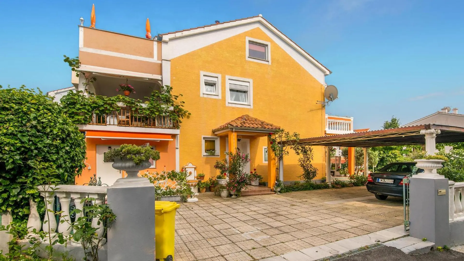 2 Bedroom Stunning Apartment In Krk contacts